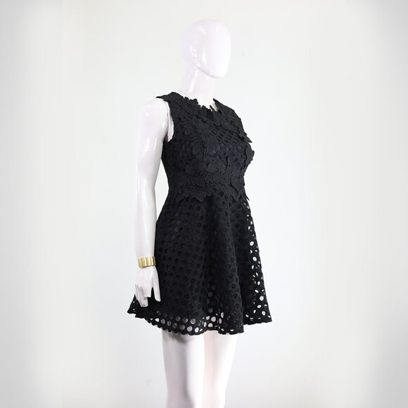 Gorgeous Black Lace Fit & Flare Dress Floral Detail Elegant Style - Picture 2 of 4